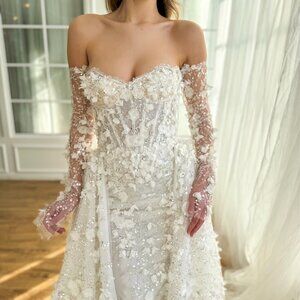 Teuta Matoshi Jasmine Ivory Lace Gown - Size 8